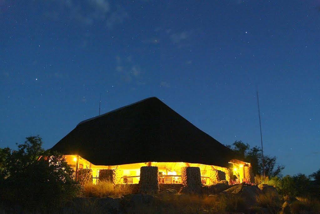 Huab Lodge Kamanjab Екстериор снимка